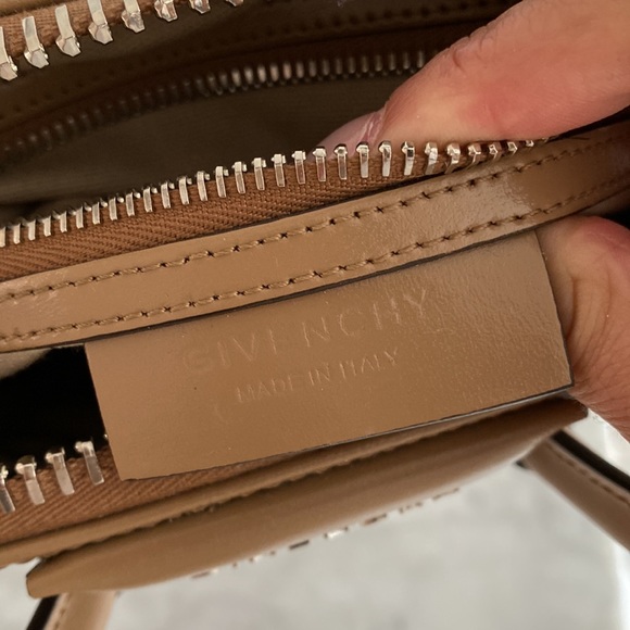 Mini Givenchy Antigona - Picture 12 of 17